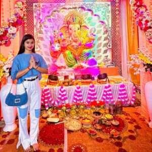 Trupti Mirambika Instagram - Happy Ganesh Chaturthi 🙏💖🤍💙
#ganpati #baba #love #prayer #instagram #creator