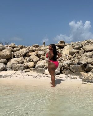 Tyla Gomez Instagram - sizzling 🔥