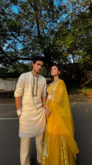 Urvashi Pardeshi Instagram - 💛✨