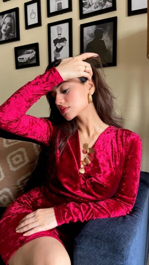 Urvashi Pardeshi Instagram - Beautiful beautiful neck piece, earrings and ring by @miyuandmoka 
Shot by my favourite - @pranjaldatta_ 
.
#instagood #reelforyou #outfit #jewelry #love