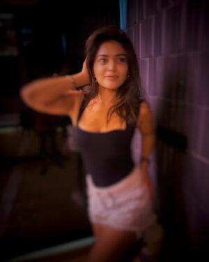 Vaibhavi Shandilya Instagram - Touch of playful allure, owning the night in style ! 😌