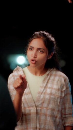 Vaishali Raj Instagram - How many of you agree to this 🤷🏻‍♀️ 🙇🏻‍♀️
.
.
.
.
.
#vaishaliraj #reels #instagram #trendingreels #dialogue #penkipilla #vaishu
