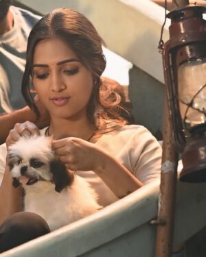 Vaishali Raj Instagram - There is nothing truer in this world than the love of a dog🤍