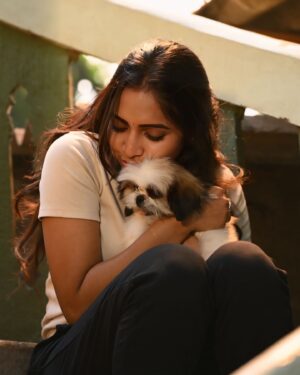 Vaishali Raj Instagram - There is nothing truer in this world than the love of a dog🤍
