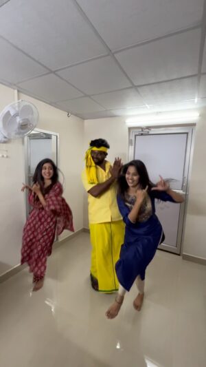 Vaishali Thaniga Instagram - Happy Janamashtami ❤️ Our kinda version of celebrating the arrival of lord Krishna this janamashtami ☺️ we shot this during night shoot @ 1AM 🤣😂🤣 #happyjanmashtami #lordkrishna #celebration #nightshoot
