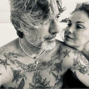 Vanessa Incontrada Instagram - Tanti auguri a te tanti auguri a te tanti auguri Rosso tanti auguri a te …. .. ti auguro tutto il meglio che la vita possa offrirti con tutto il nostro e il mio cuore