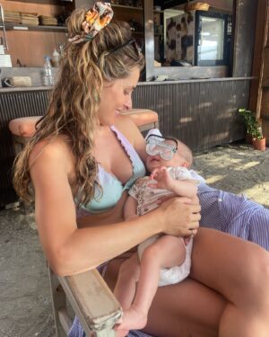 Vasiliki Troufakou Instagram - Tήνος είσαι συ;🏝️ 

#αχακαλοε
#vacay