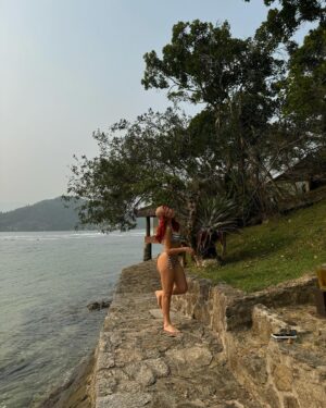 Virgínia Wanderley Instagram - Angra é sempre uma experiência