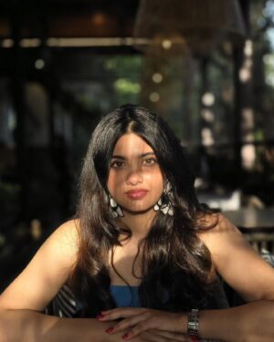 Wafa Khadeeja Rahman Instagram - I turn 28 today. Here is what I know for sure so far: 

1. Cats > People 
2. Bangs are not for me. I look fabulous but I don't have the patience to maintain them. 
3. Therapy works. Thanks @therapywithjumanah 🤗
4. Boundaries are not only important but also essential for maintaining healthy relationships, self-respect, and emotional well-being. Don't feel bad/guilty about establishig them. Bruce taught me that.
5. History is made by those who learn to say no. 
6. I am so loved and I deserve this love. 
7. Kindles are game changers. 
8. Confidence is and always has been, a great colour on me. 
9. You can't rush making frosting. Good frosting takes time and patience. 
10. All feelings are valid. All behaviours aren't. 

#birthdayqueen #ootd #outfitoftheday #styling #fashion