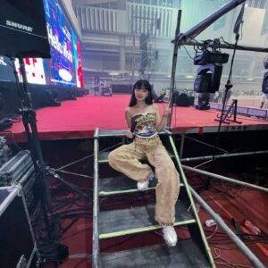 Wenny Lin Instagram - 開學快樂❤️‍🔥❤️‍🔥❤️‍🔥
2024下半年校園MCMu繼續為大家服務，上學期首場來到了熟悉的 #逢甲大學 已經是第三年跟貴校一起開心聽演唱會ㄌ！謝謝大家(///▽///)

👖@ncore.w_official @nihow_official
#NAWS #NIHOW