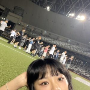 Wenny Lin Instagram - 謝謝 @tsg_hawks 帶我解鎖大巨蛋主持⚾️ 

好久沒齊聚一堂的人們，原來的少年還是一如既往的整齊，後台也是一樣的吵吵鬧鬧～真是懷念呢！

原2的主題曲也在剛剛上線在yt了！！！大家趕快去看！