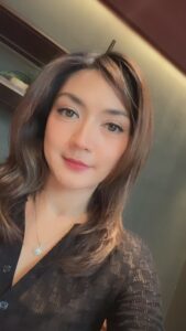 Actress Wiwid Gunawan HD Instagram Photos and Wallpapers August 2024