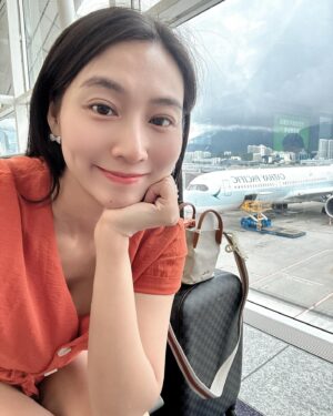 Xenia Chong Instagram - 🧡🧡🧡
美好的9月份開始了✈️
工作順利🙏🏻
滿滿感恩🫶🏻
#xeniachong 
#hkig #hkactor
#followme #莊韻澄 
#loveisintheair