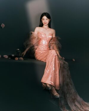 Xu Mengjie Instagram - 🌷🪄‧₊˚