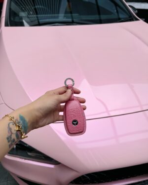 Yang Guang Ke Le Instagram - 终于来了 🩷🖤🩷
我的black pink~~~~🚗
爱惨了 🥹🤭🤭🤭

谢谢 @cartimesgroup 的安排 ❤️