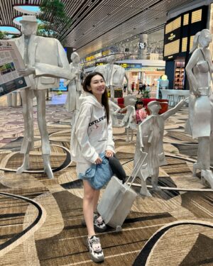 Yang Guang Ke Le Instagram - 努力的原因不就是为了这样吗？
💖💖💖
一家中秋团圆出国✈️🥮🌝👩🏻‍❤️‍👨🏻