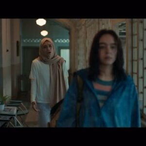 Yasamin Jasem Instagram - Official Trailer - Lembayung

Dua orang sahabat, Pica dan Arum, dihadapkan oleh sebuah teror saat menjalani PKL di Klinik Lembayung. Mereka mendapatkan teror tak henti-henti dari sosok bernama Tantri. Berhasilkah mereka lepas dari teror tersebut?

Diperankan oleh @arya.saloka @yasaminjasem @taskyanamya @oks_antara @wulanguritno @annajobling @daffawardhana @tyopakoesadewo @erickestradaindonesia @asri_welas @encebagus_ @paula_verhoeven @kianotigerwong @sarinila16 @dayu_wijanto @marioaconk

Director: @baimwong
Executive Producers: @valenciatanoe, @filriady, Johnny Wong 
Producers: @baimwong, @emilbias
Scriptwriter: Gemati Rahayu, @baimwong
Director of Photography: @denmasipung_ics
Art Director: @_allan_sebastian
Make Up Artist: @novie.ariyanti
Costume Designer: @dancingsky__
Film Editor: @yogaagoy, @baimwong
Sound Recordist: Yusuf Patawari
Sound Designer: satriobudiono
Music Director: @rickylionardi
Visual FX: @kalvin.irawan, Lumine Studio

Tungguin #FilmLembayung, tayang mulai 19 September 2024 di bioskop!