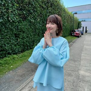 Yôko Moriguchi Instagram - .
.
プレバト俳句金秋戦！
予選でございます。
わたしの参加するグループは
これでもか！？という強者揃い〜。
全く自信がございませんが、がんばります。
.
お衣裳
@lephil_official
アクセサリー
@flynk_official
@higashiyamapr_works