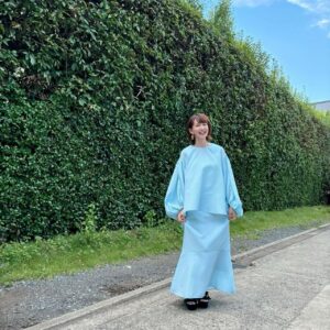 Yôko Moriguchi Instagram - .
.
プレバト俳句金秋戦！
予選でございます。
わたしの参加するグループは
これでもか！？という強者揃い〜。
全く自信がございませんが、がんばります。
.
お衣裳
@lephil_official
アクセサリー
@flynk_official
@higashiyamapr_works