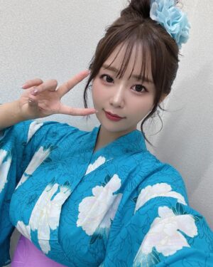 Yuka Iguchi Instagram - 💠💠💠
2024/08/15
人形町エンタ祭り2024夏🍉朗読劇
『人形町のおきみ』
おきみ／石田万里子役を演じさせていただきました。
ご来場頂き、本当に本当にありがとうございました☺️
キャストのみなさんとお写真いっぱい撮った！！
全身写真は撮りそびれた！！

夏らしく浴衣姿での朗読劇、たのしかったなぁ🌻