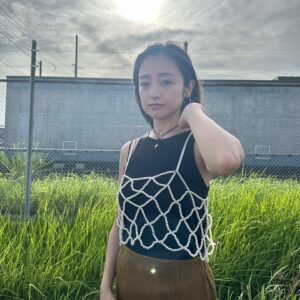 Yumi Adachi Instagram - 🤎🤎🤎
@torico_wear 
パールビスチェ。
ストラップと後ろのリボンはサテン。かわいい。