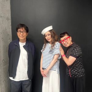 Yumi Matsutoya Instagram - JUJUちゃん
20thデビュー日当日観れてラッキー✌️オサレなステージ本当にありがとう！
