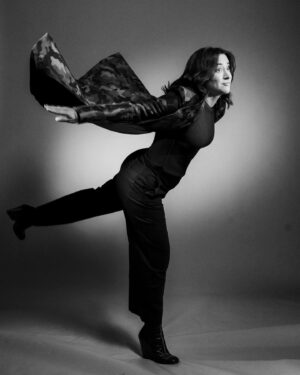 Zelda Williams Instagram - Throwback to when @devinyalkin let me destroy his backdrop in the pursuit of Willem Dafoe photoshoot realness. 

Willem Dafotoshoot? 

Regardless, still in pursuit! 😂