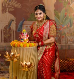 kruttika ravindra Instagram - ಗೌರಿ ಗಣೇಶ ಹಬ್ಬದ ಶುಭಾಶಯಗಳು 🙏🏻
MUA: @siri_makeover__ 
Hairstyle: @bindu_hairstylish 
Photography: @chidu.ln_portraits 
Costume: @rentyourlook_by_chandangowda 
Jewellery: @jewellery_zone24 
•
•
#kruttikaravindra #instagram #instagood #love #photography #kannada #karnataka #festival #vibes #ganesha #viral #trending #picoftheday #photooftheday #photoshoot