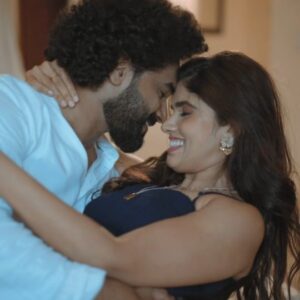 neerasethudas Instagram - This song has been on my mind for a long time.. then @pappu_vishnu__ added moves as well..so here it is🙂
❤️
Captured by @anoop_manu_cinematography
Makeover by @kavijasi_by_kavya
Concept & choreography @pappu_vishnu__

#dhyansreenivasan #shobana_danseuse #thiramovie #vineethsreenivasan #neerasethudas #neerajasdas #artsandentertainment #kerala #malyalamsongs #malayalamactress #mallugram #dance #instadaily #southindianactress