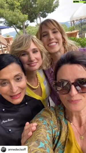 Cécilia Hornus Instagram - Un montage concocté par les soins de mon @annedecisoff qui illustre parfaitement l’ambiance d’un tournage parfait, inspirant, pour raconter une histoire pleine de rebondissements, d’émotion et de suspense. 
On s’est amusées, concentrées, on a ri et pleuré. 
On n’a qu’une envie c’est de se retrouver et de recommencer !!!!! 
Merci à toutes les équipes qui nous ont si bien accompagnées.
Et on espère que vous aurez autant de plaisir à regarder qu’on en a eu à jouer. 

🌟🌟🌟🌟🌟🌟🌟🌟🌟🌟🌟🌟🌟🌟

@annedecisoff @ddassigny @leafrancoisoff 
@nello_nocentini 
@sofia.morgavi.artiste @sophie_garagnon @victoriagrosbois @marielaure.serafini 
@heylbroeck @clairedlr72 
#laurenceboulet 
@pblvofficiel 
@tf1 @tfxtv @tf1plus @newen_studios