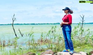 Kamakshi Bhaskarla Instagram - Random!! 🌊💙
P.C : @dopkushendarramesh