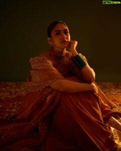 Actress Mrunal Thakur HD Instagram Photos and Wallpapers September 2024