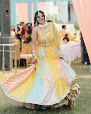Aadita Jain Instagram - Day 3 - Bhai ki Haldi Ceremony 
.
.
#kunalkishadi #bhaikishaadi #bhaikihaldi💛 #aachalmerenaal #haldiceremony #foryou #foryoupage #explore #explorepage #haldioutfit