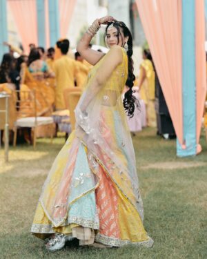 Aadita Jain Instagram - Day 3 - Bhai ki Haldi Ceremony 
.
.
#kunalkishadi #bhaikishaadi #bhaikihaldi💛 #aachalmerenaal #haldiceremony #foryou #foryoupage #explore #explorepage #haldioutfit