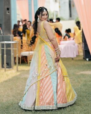Aadita Jain Instagram - Day 3 - Bhai ki Haldi Ceremony 
.
.
#kunalkishadi #bhaikishaadi #bhaikihaldi💛 #aachalmerenaal #haldiceremony #foryou #foryoupage #explore #explorepage #haldioutfit