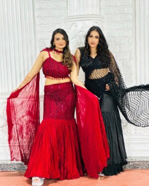 Aadita Jain Instagram - Day 4 - Mahila Sangeet Ceremony (bhai ka sangeet)

.
.
.
#foryou #foryoupage #bhaikasangeet #mahilasangeet #attire #indowesternstyle #bhaikishadi #aachalmerenaal