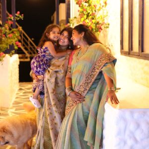 Aarthi Mohan Instagram - The joy of little things that matter the most ✨️
Thank you for this bundle of joy, my dearest Hasima and Hemi ma♥️ 
.
.
.
#diwali2024 #familytime #collectingmemories #myworld #happygirlsaretheprettiest  #poseidonscove #breezyevenings #mymomo