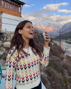 Aditi Singh Khatri Instagram - Pahado ke yaad main 🥹❤️