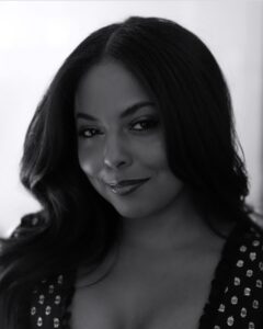 Actress Adrienne Warren HD Photos and Wallpapers December 2024