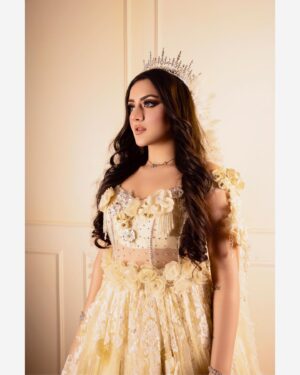 Aisha Yusuf Instagram - And she would bow to no one 👑