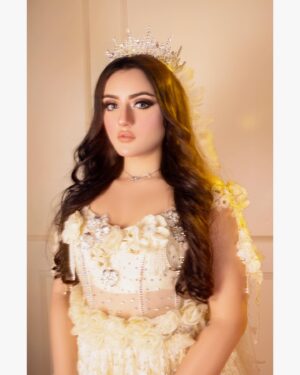 Aisha Yusuf Instagram - And she would bow to no one 👑
