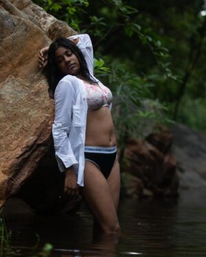 Aishwarya Vadivu Instagram - The hotness that not everyone can handle it 🔥
The more I go the more u scream 😱 
The lady with hot body who is not affordable for everybody 💥

Costume:
@myzudio 
@clovia_fashions 
@calvinklein 

#instagram #instagood #instaphoto #instalike #photography #photooftheday #portraitphotography #photo #outdoors #outfit #outfitoftheday #outdoorphotography