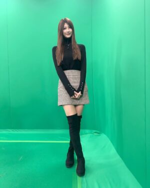 Akane Takiyama Instagram - 本日もお疲れさまでした！
衣装がどんどん冬服へ...⛄️

この土日はボートレース三昧です！
明日も生放送よろしくお願いします🤲

お腹すいた〜〜〜