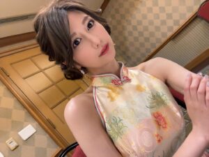 Akane Takiyama Instagram - THE強運マスターズ2024✨

私はチャイナドレスを用意していただきました🇨🇳
足のスリットがかわいくて、とっても好みなドレスでした。

制服、コーヒーレディ、チャイナドレスと
仕事の度にコスプレしています。笑