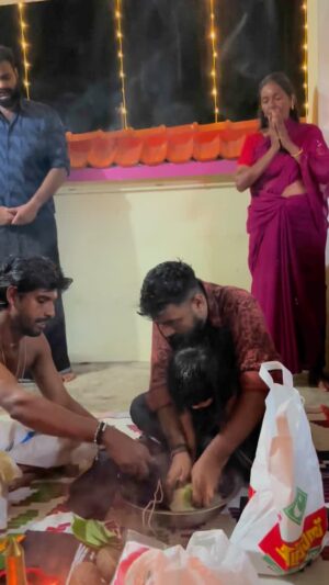 Alaknanda Nandhootty Instagram - അയ്യപ്പനെ കണ്ടിട്ട് വരാം 🙏