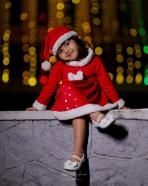 Alaknanda Nandhootty Instagram - 🎄♥️🎄♥️🎄
👗 @little_white_kids_wear_ 
📸 @firma_by_reshma