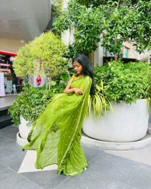 Amala Shaji Instagram - 💚 #amalashaji 
Saree 💚 @hashtag.the.saree.store_
📷 @shahi_official
