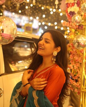 Ambika Vani Instagram - शुभ दीपावली ✨

Beautifully clicked by - @lightchazer