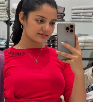Ambika Vani Instagram - December photo dump 🧿