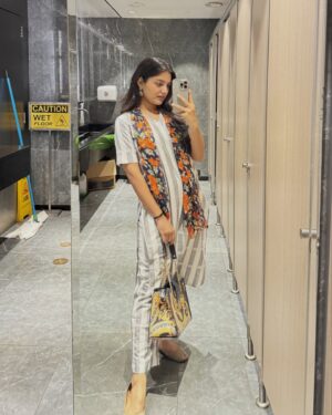 Ambika Vani Instagram - Which one is better 1,2,3,4,5,6,7,8,9 or 10 ???